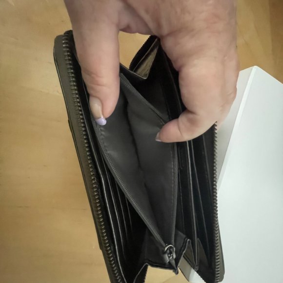 Coach Madison Pewter Patent Leather Accordion Zip Around Wallet 12 Card Slots - Picture 9 of 9